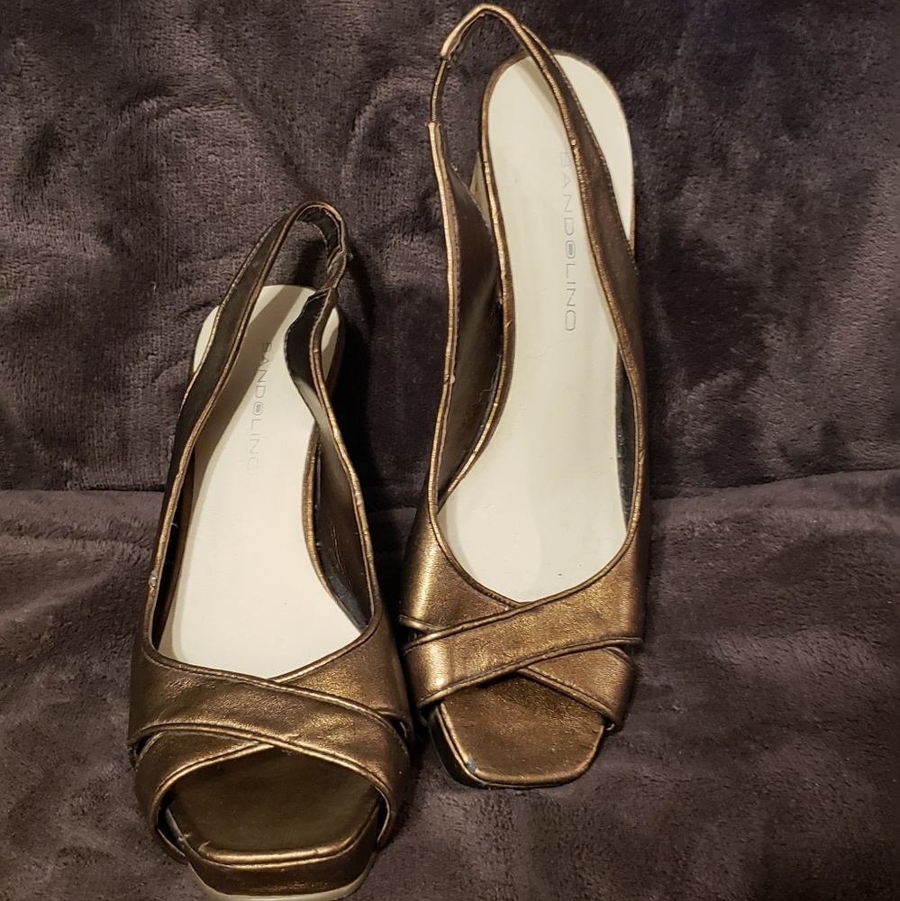 Wedge shoes